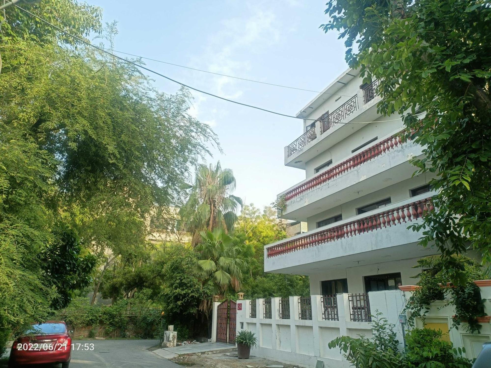 Oyo Metro View Residency Near Snow World Otel Noida Dış mekan fotoğraf